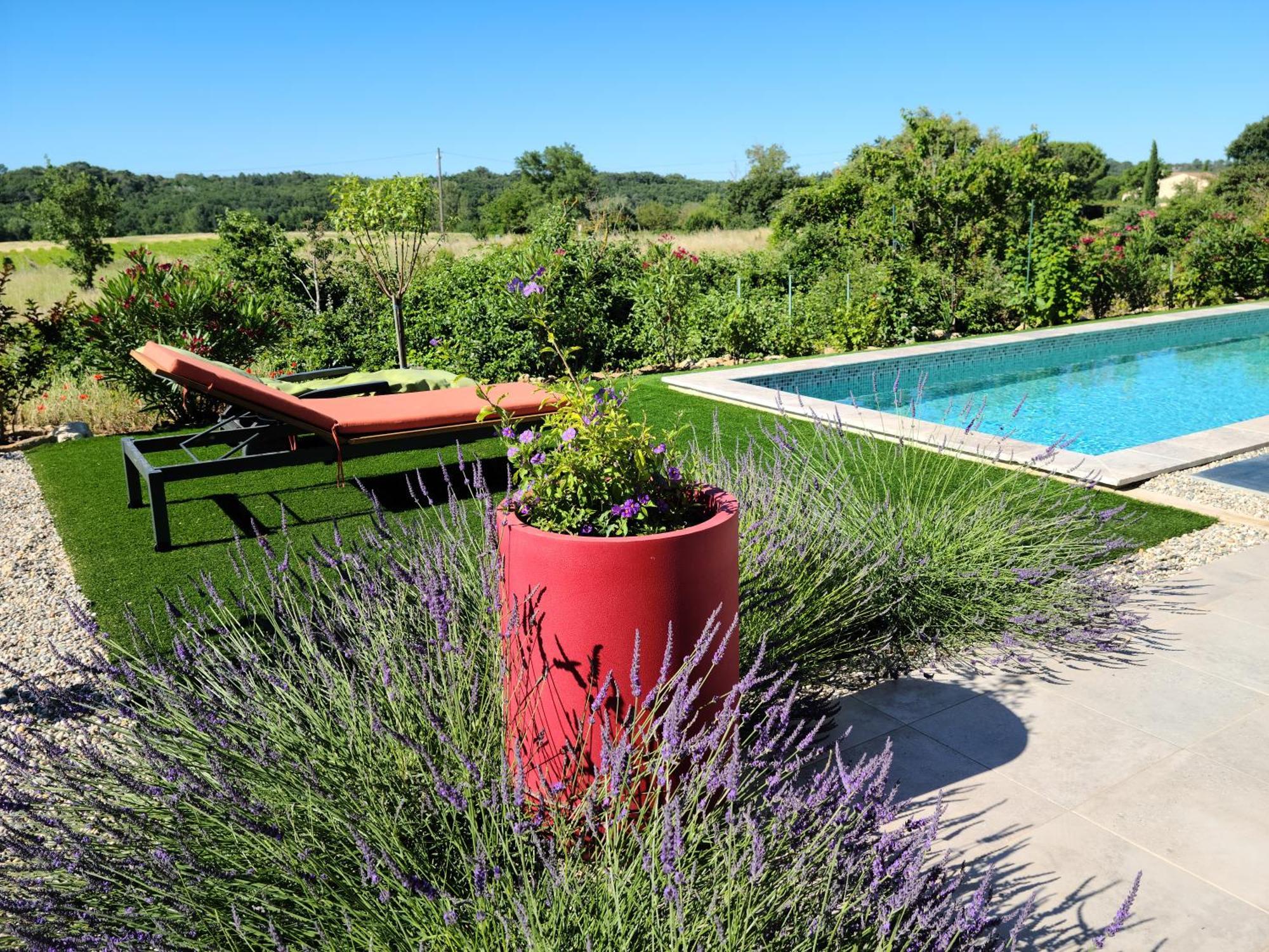 Les Papillons D'Uzes Saint-Laurent-la-Vernède Exterior foto